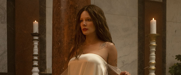 Podcast: Reviews of the New Albums from Halsey and&nbsp;CHVRCHES